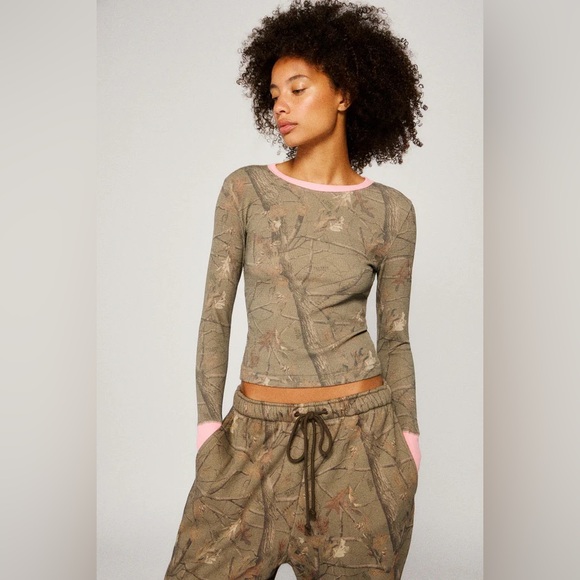 NWT Dairy Boy EVERYDAY THERMAL Long-Sleeve Thermal Top with Pink Trim | Medium - Picture 2 of 12